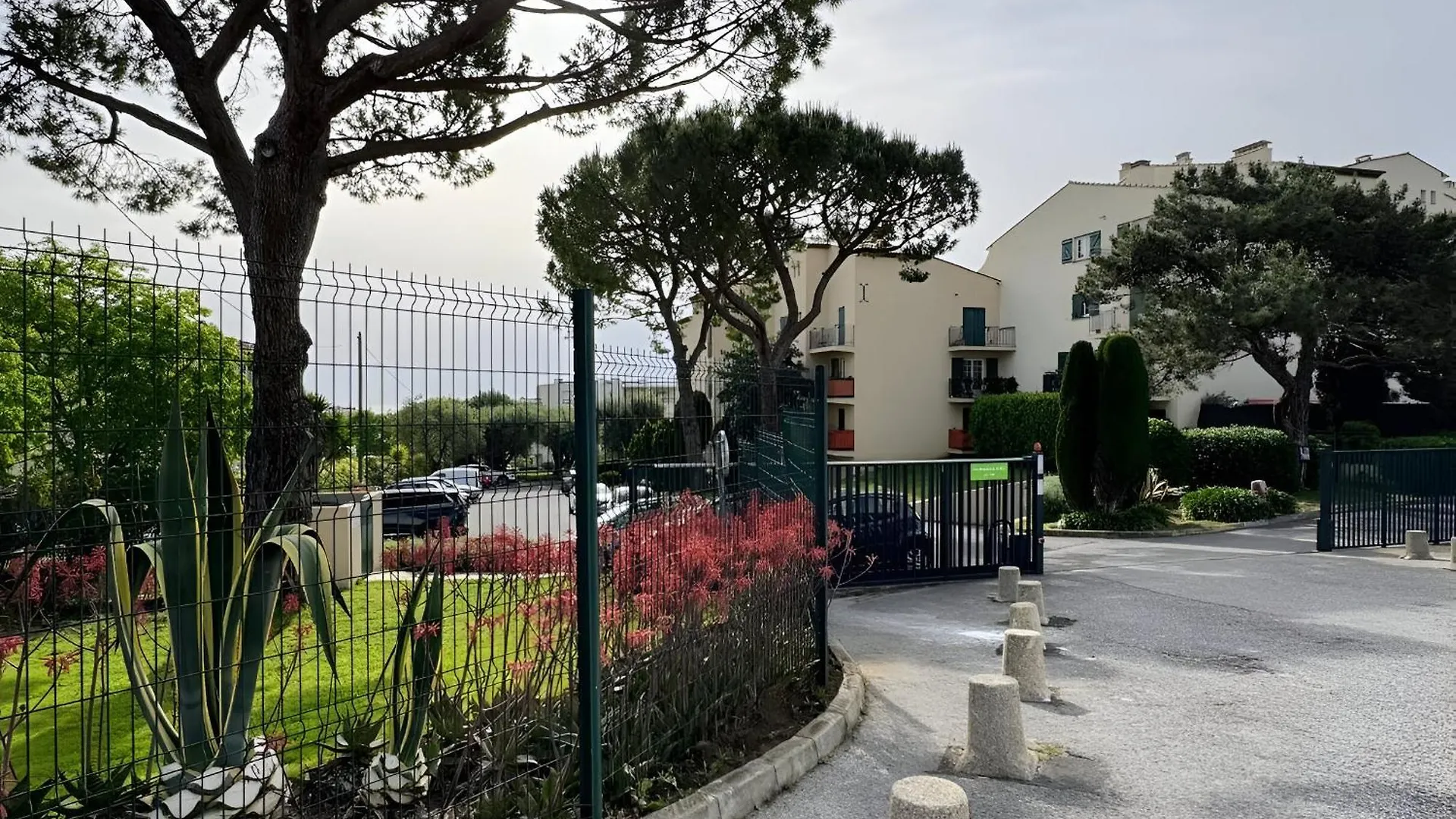 Superb Apartment In Provenzal Residence With Pool Antibes
