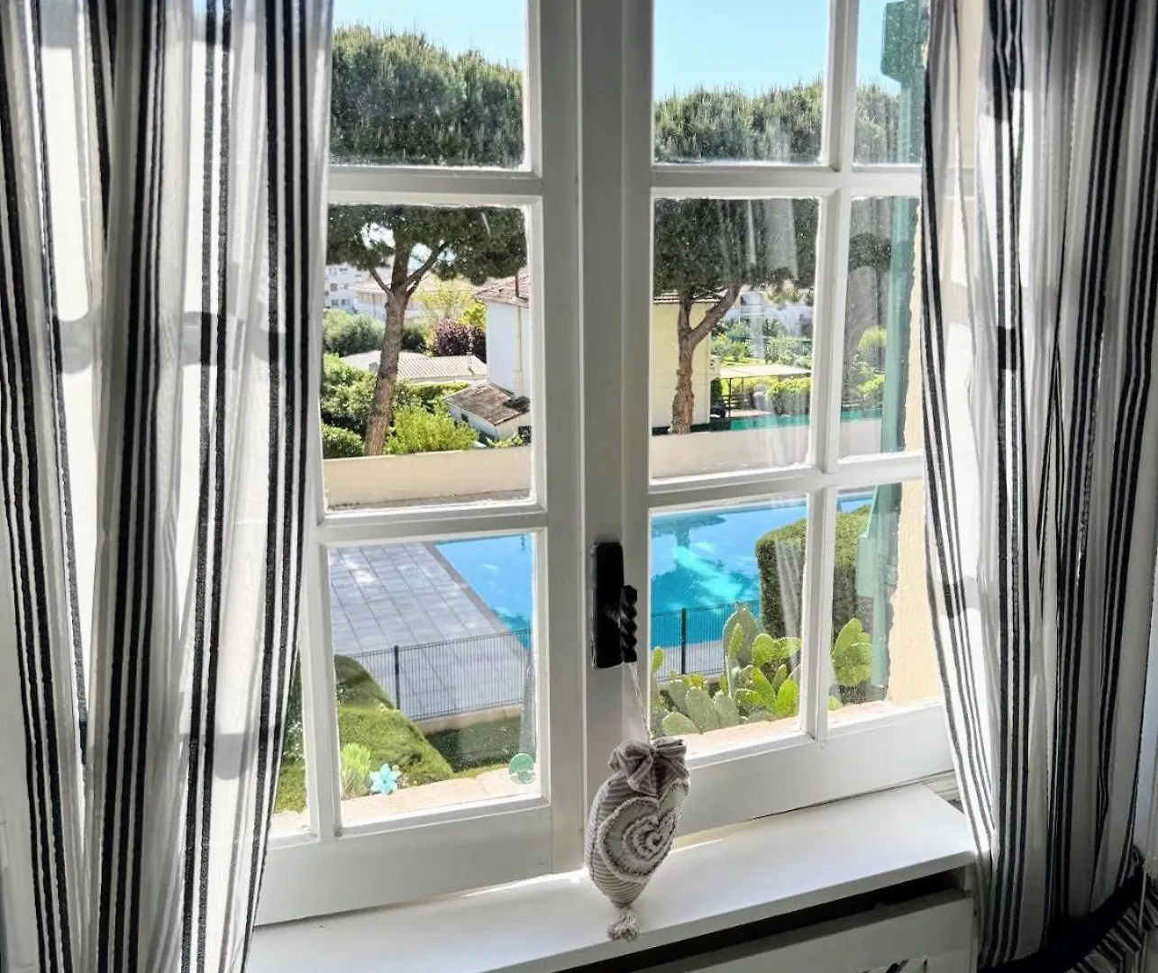 Superb Apartment In Provenzal Residence With Pool Antibes 0*,