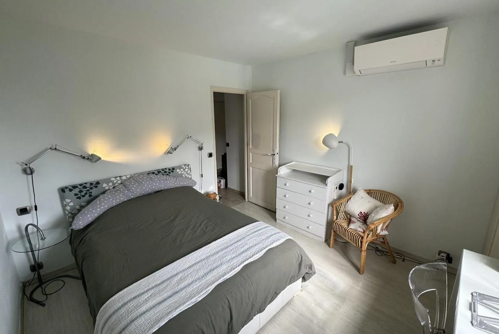 Superb Apartment In Provenzal Residence With Pool Antibes