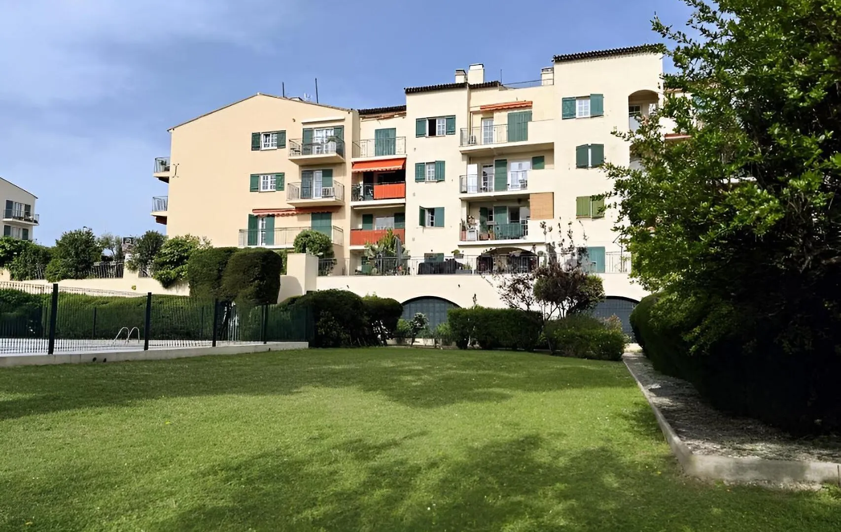 Superb Apartment In Provenzal Residence With Pool Antibes 0*,